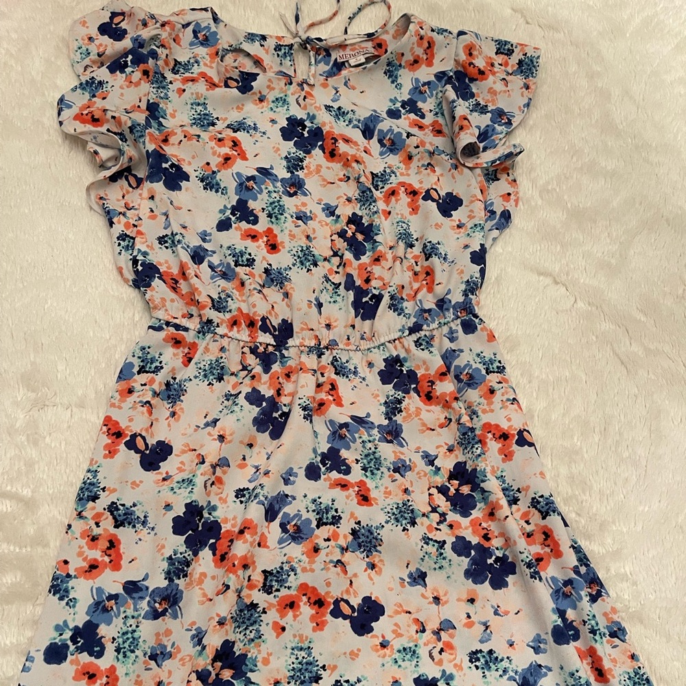 Womens knee length dress